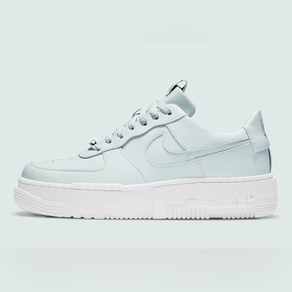 Women’s Nike Air Force Pixel Aqua. Size 6 (23cm).